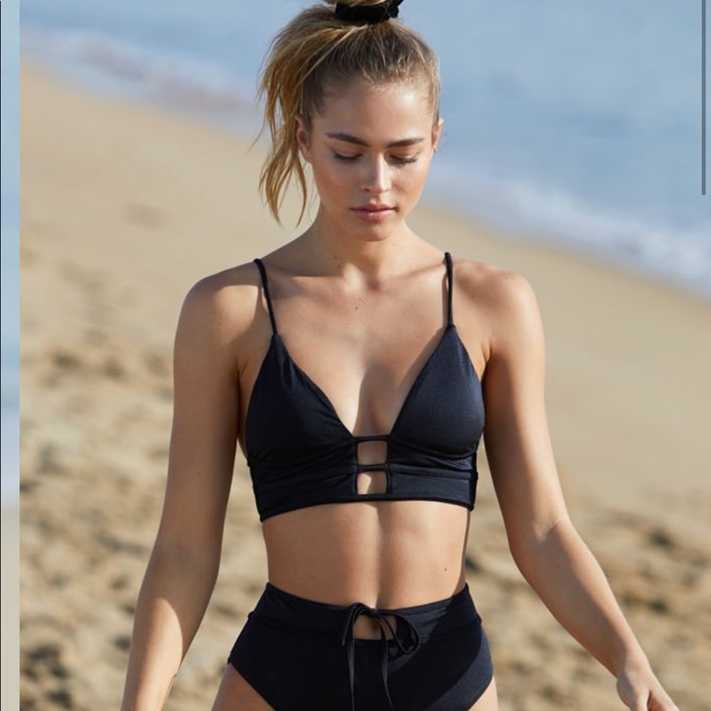 ISO IN SEARCH OF LA HEARTS BIKINI TOP